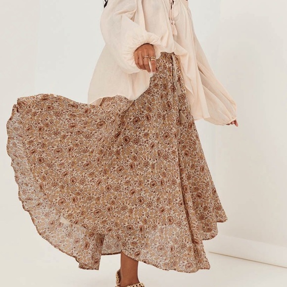 Spell & the Gypsy Sundown Kerchief Skirt in spice - Picture 3 of 10